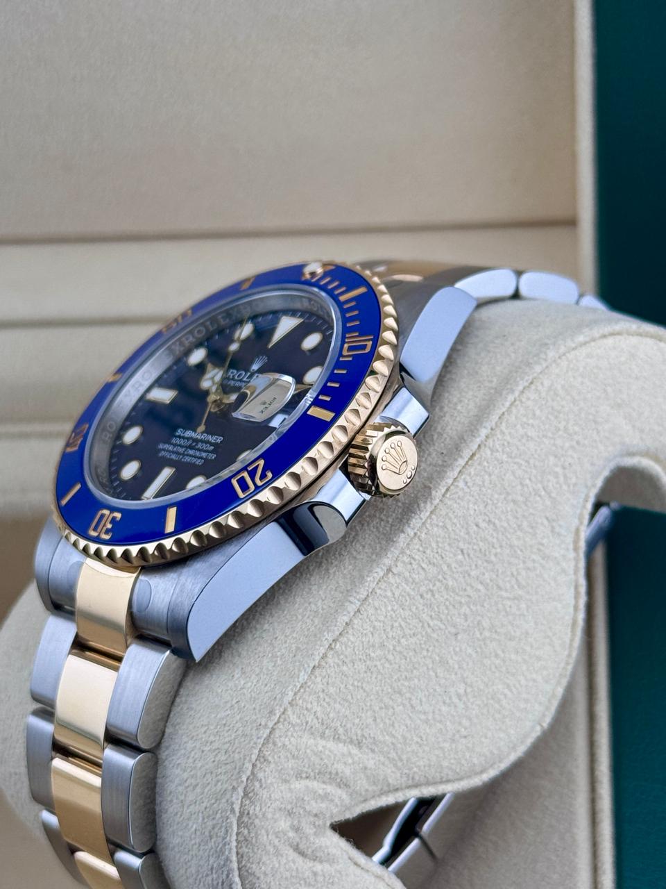 Rolex Submariner 40mm Date Bluesy 2021