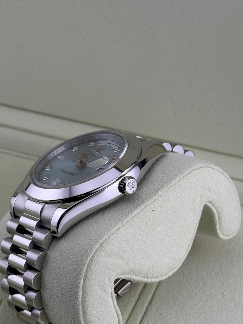 Rolex Day-Date 41mm Platinium Ice Blue Diamond Dial