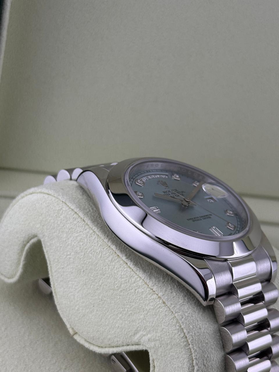 Rolex Day-Date 41mm Platinium Ice Blue Diamond Dial