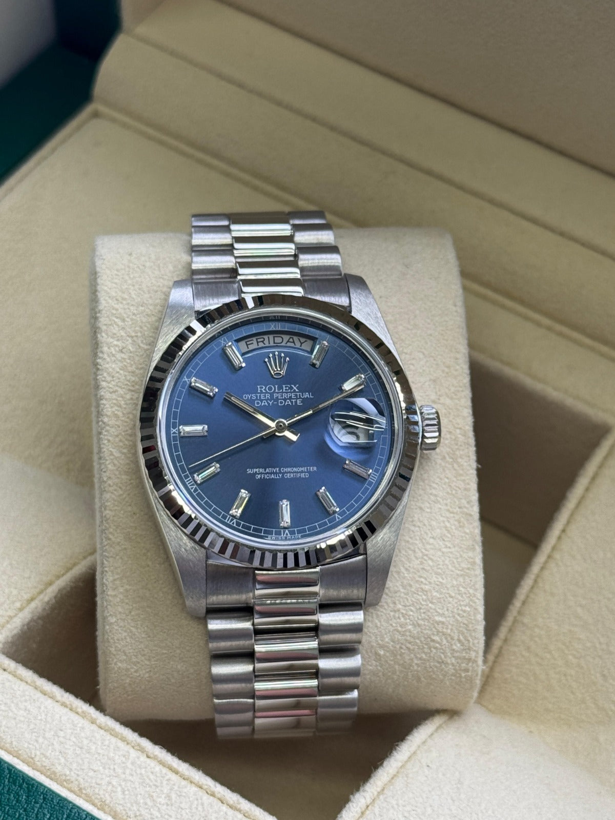 Rolex Day-Date 36mm WhiteGold Blue baguette Dial