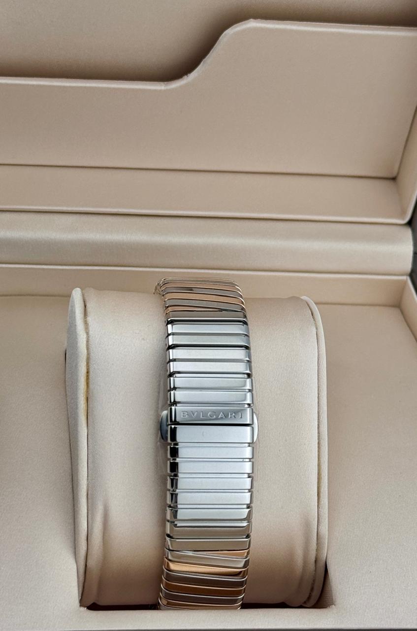 Bvlgari Lvcea 33mm Red Dial Rose Gold 2025