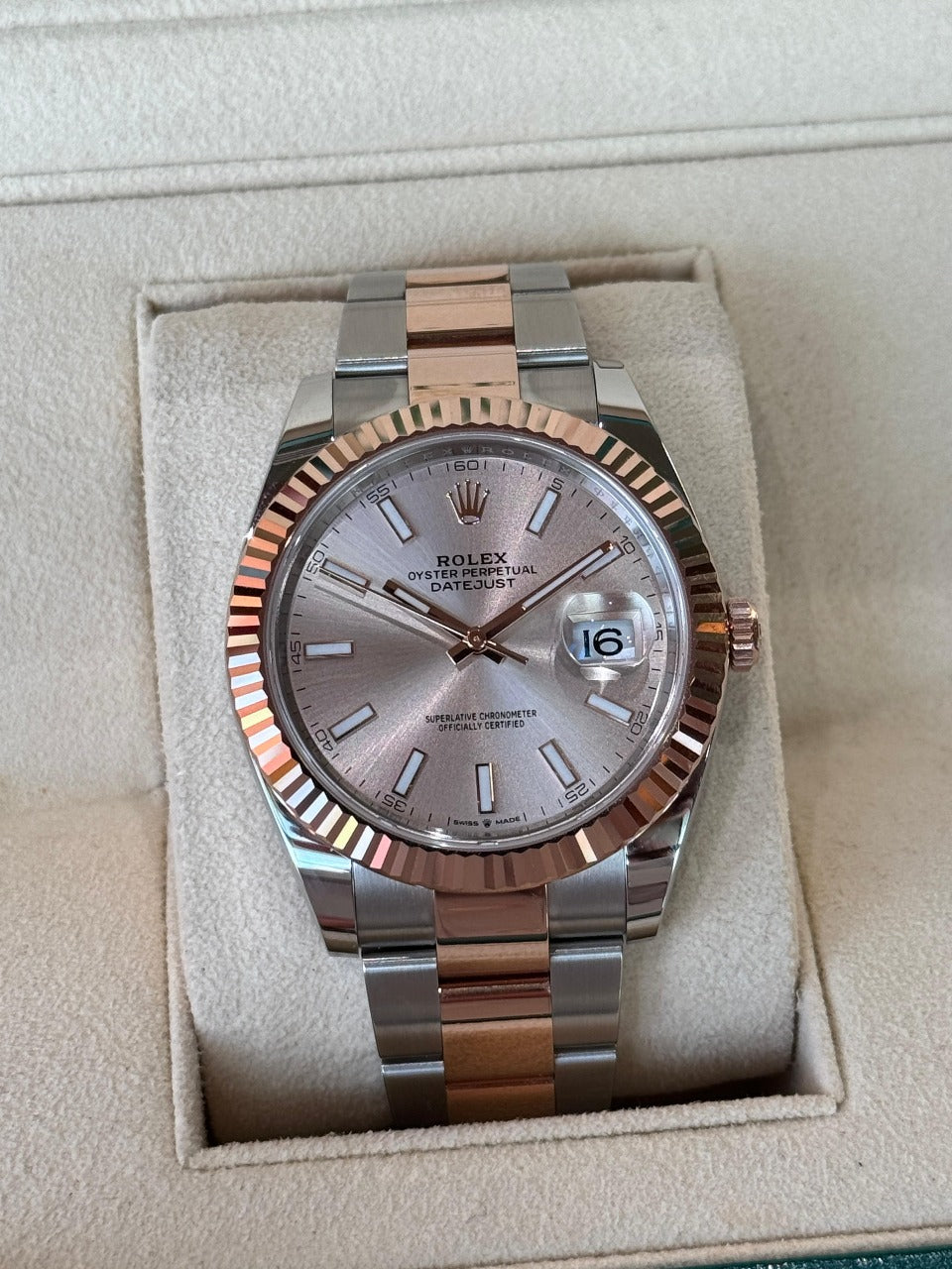 Rolex Datejust 41mm Steel & RoseGold Oyster Sundust Dial 2024