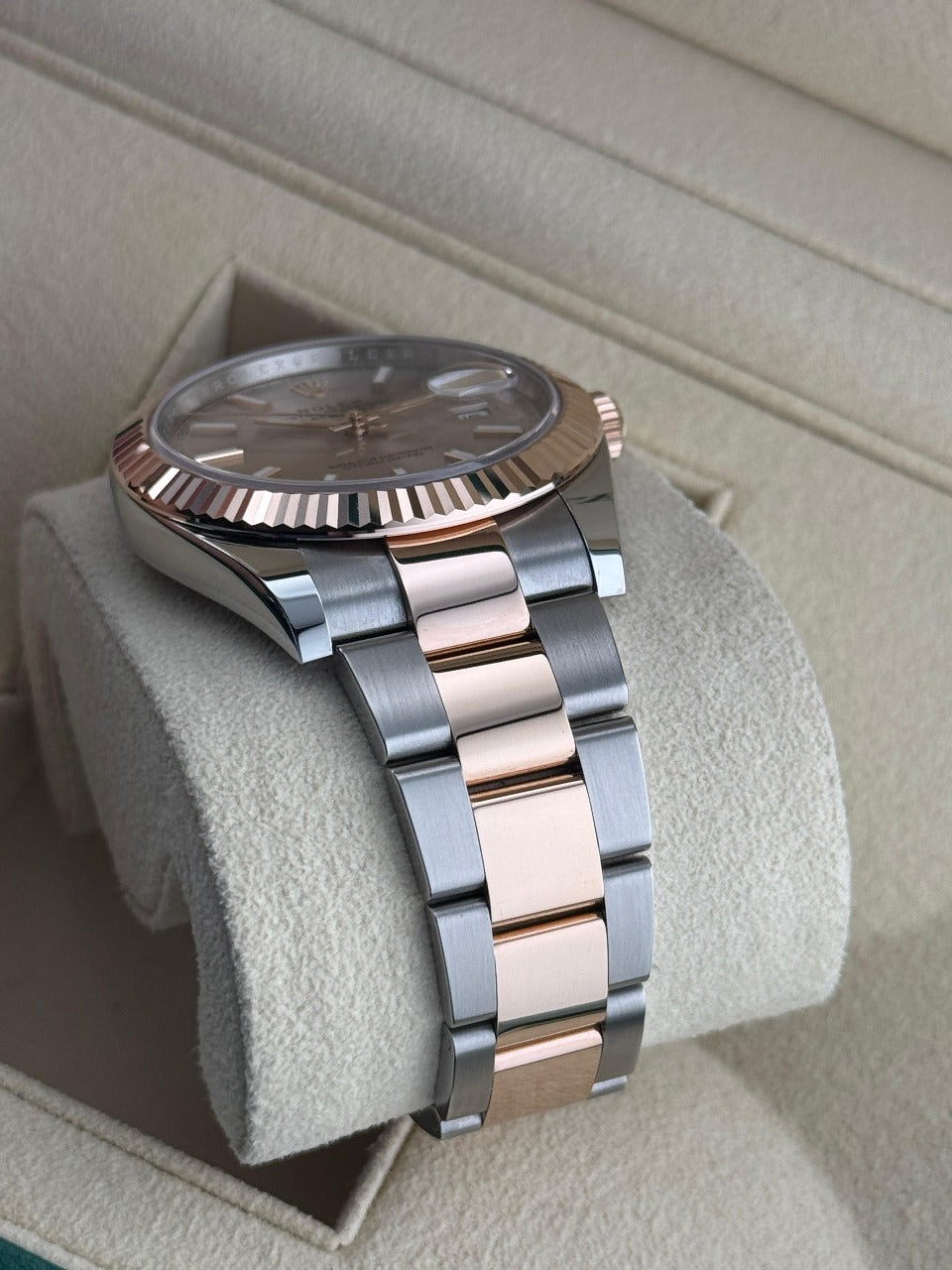 Rolex Datejust 41mm Steel & RoseGold Oyster Sundust Dial 2024