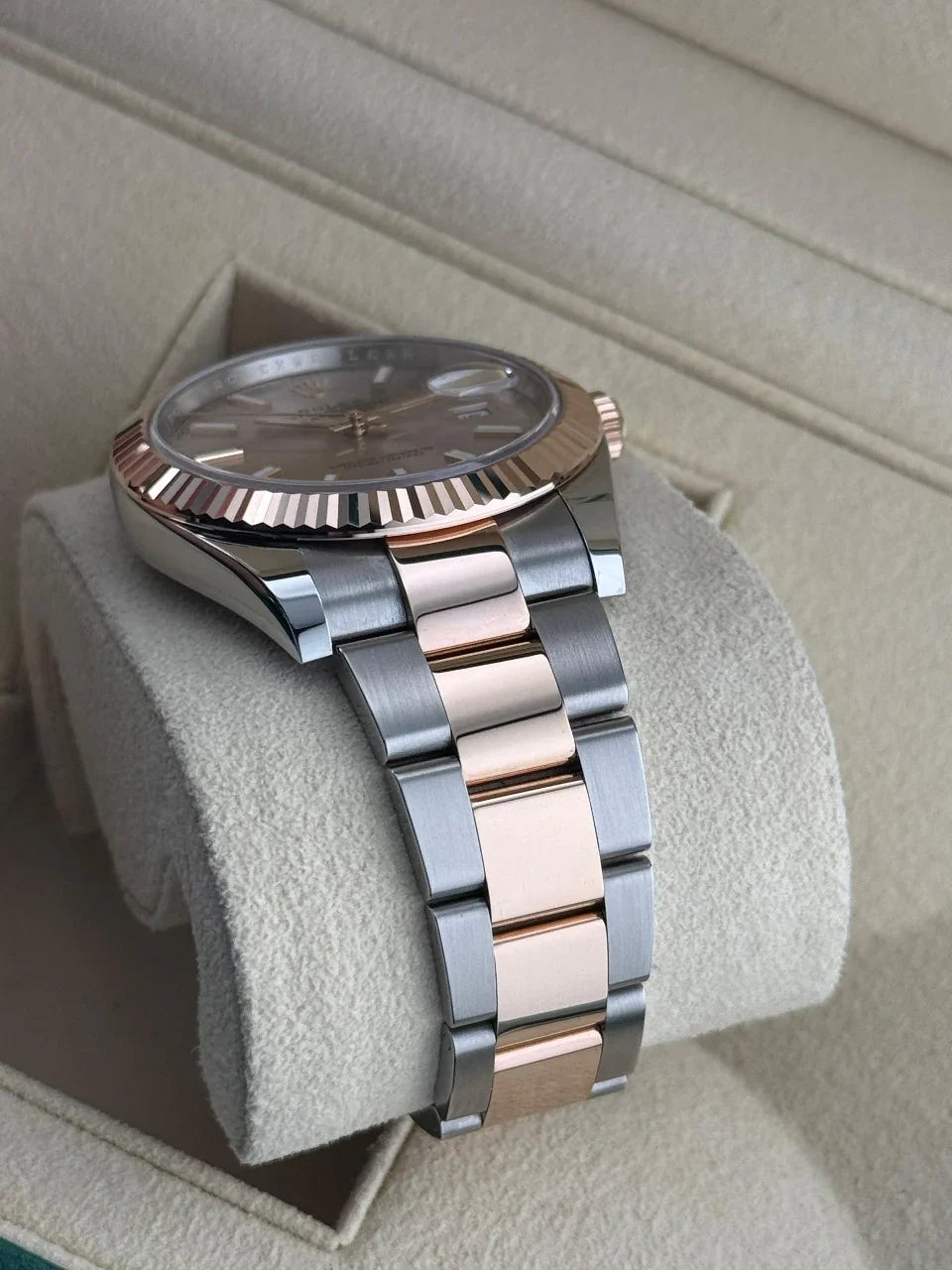 Rolex Datejust 41mm Steel & Rose Gold Oyster Sundust Dial Unworn 2025 - HOURLY