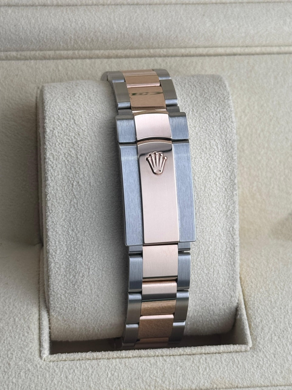 Rolex Datejust 41mm Steel & RoseGold Oyster Sundust Dial 2024