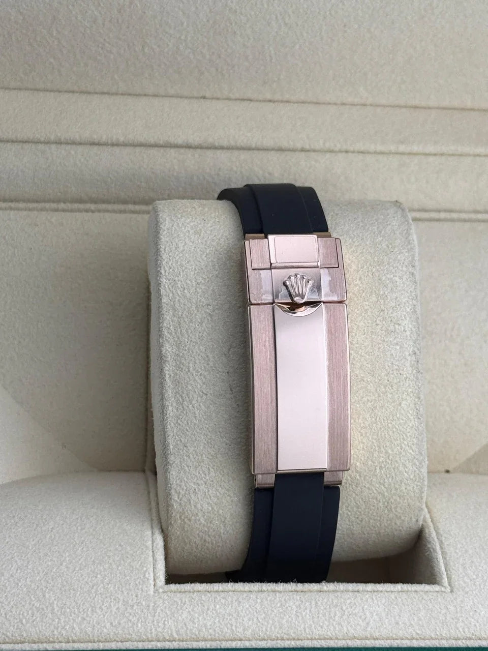 Rolex Cosmograph Daytona 40mm Rose-Gold Oysterflex Unworn 2025 - HOURLY