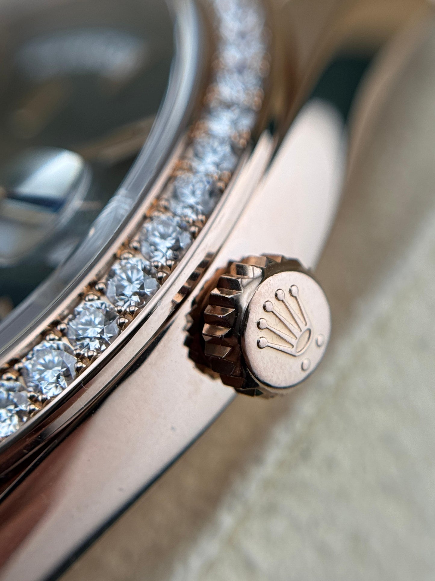 Rolex Daydate 40mm RoseGold Diamond-Set Olive Dial 2022