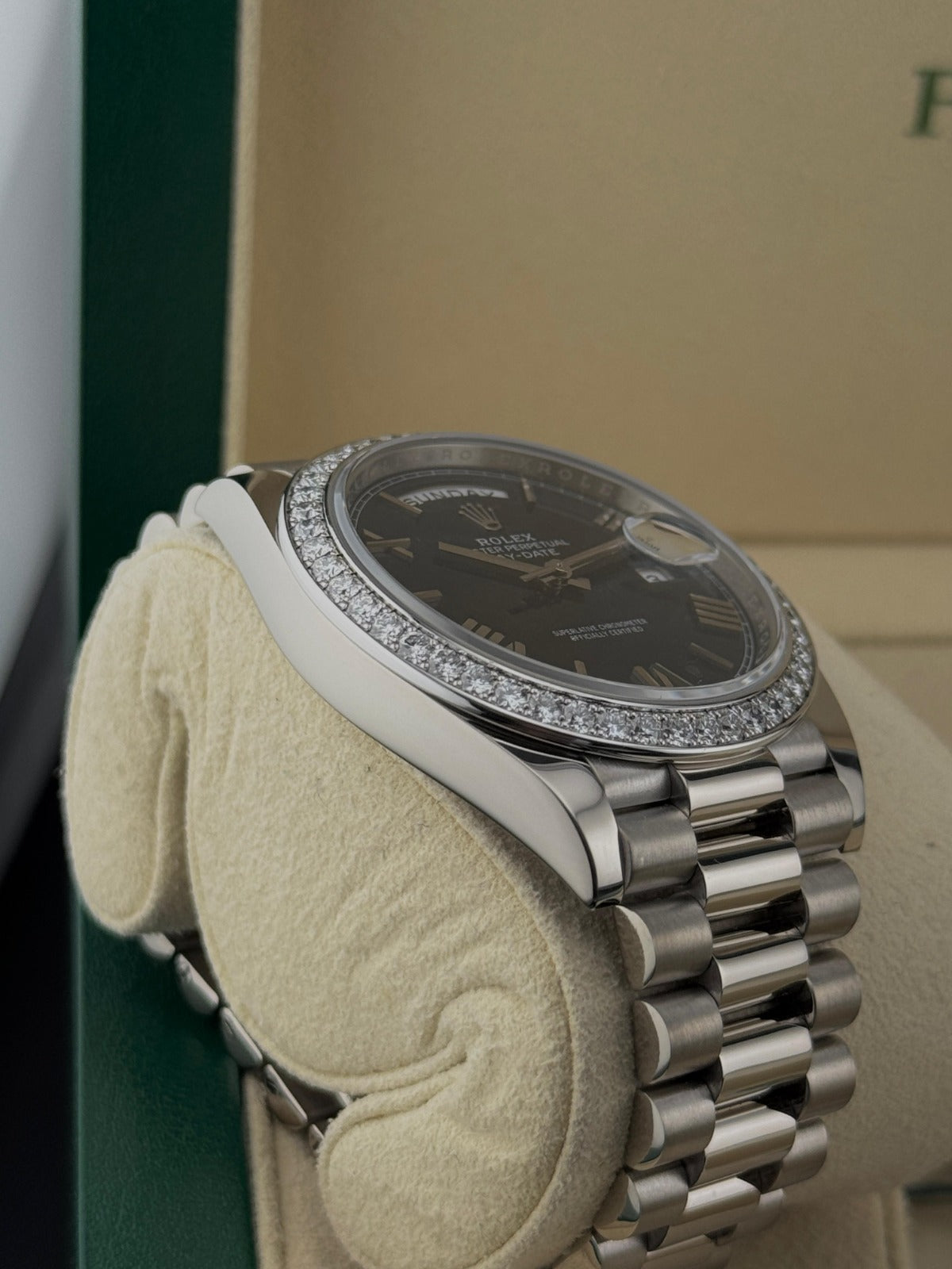 Rolex Daydate 40mm White Gold Diamond-Set Blue dial pre-owned 2022