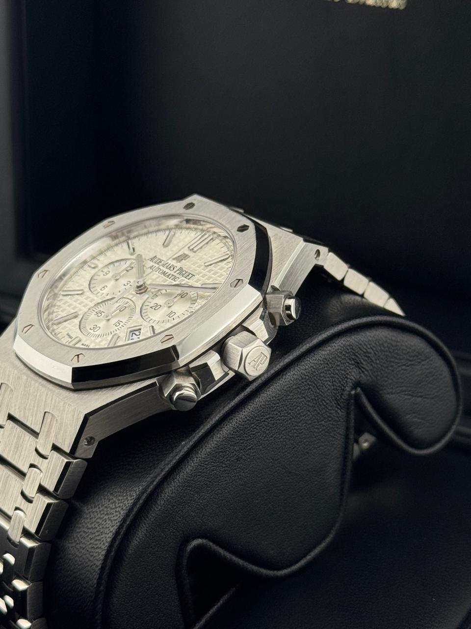 Audemars Piguet Royal Oak 41mm Chronograph White dial 2015