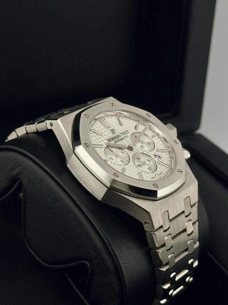 Audemars Piguet Royal Oak 41mm Chronograph White dial 2015