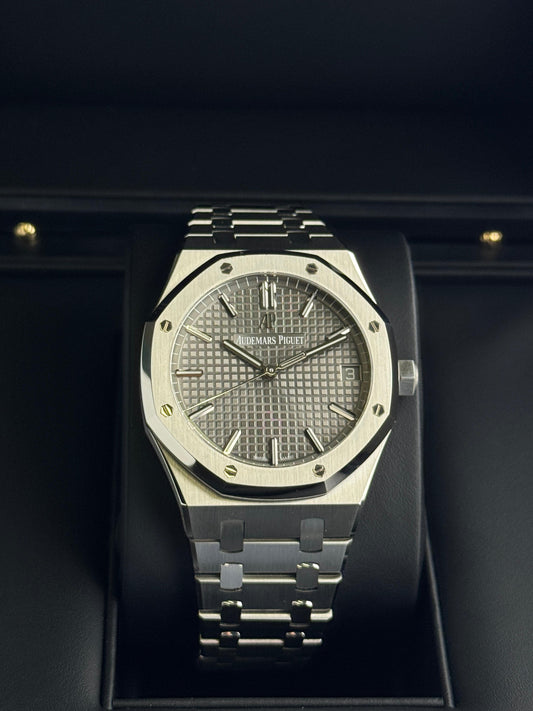 Audemars piguet Royal oak 41mm Grey Dial 2019 - HOURLY