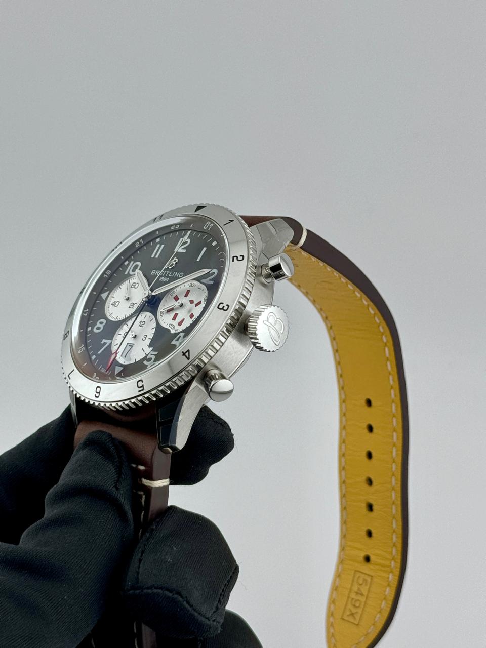 Breitling Aviator 8 B01 Chronograph Curtiss Warhawk 43mm Green 2021