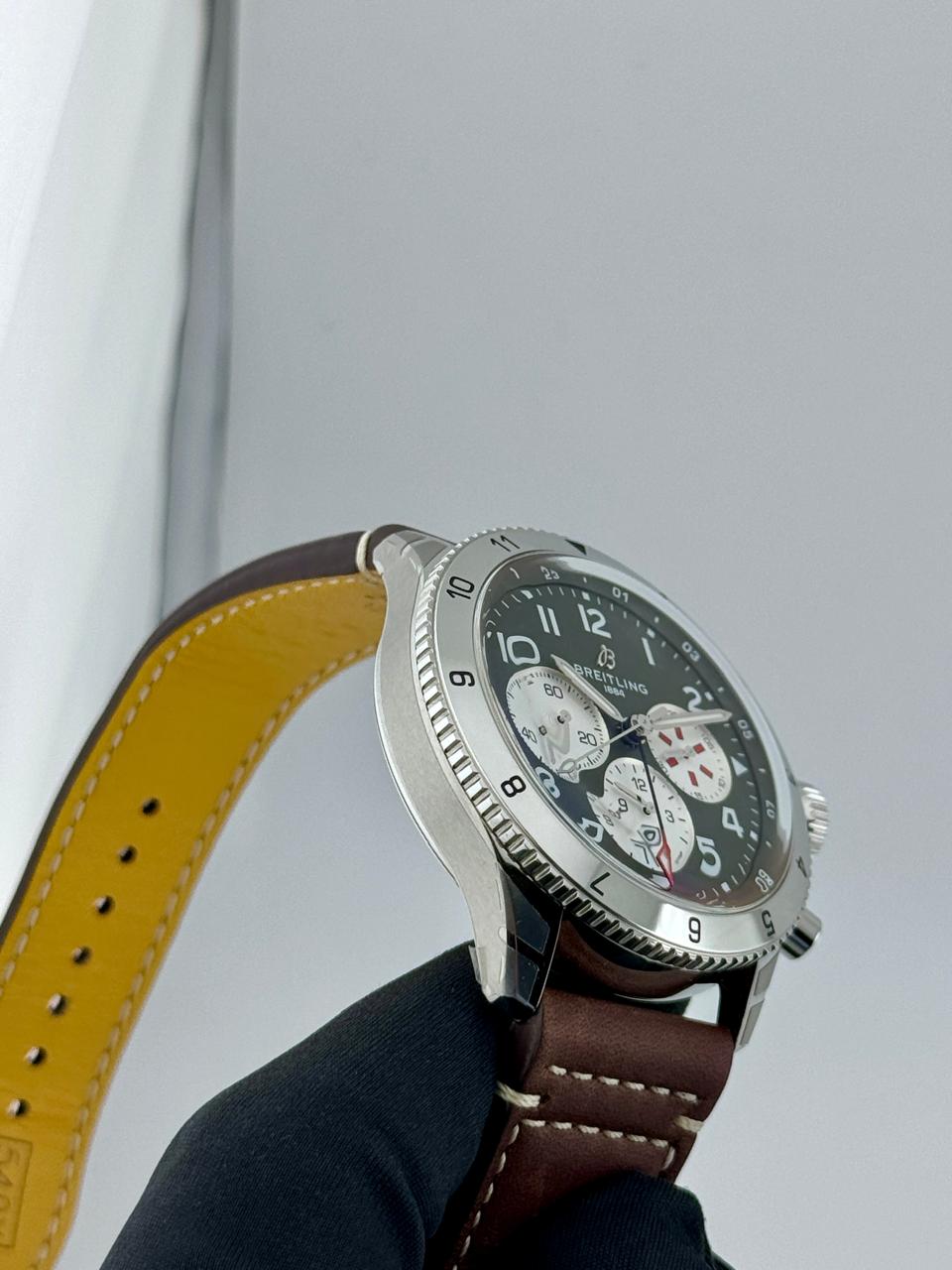 Breitling Aviator 8 B01 Chronograph Curtiss Warhawk 43mm Green 2021