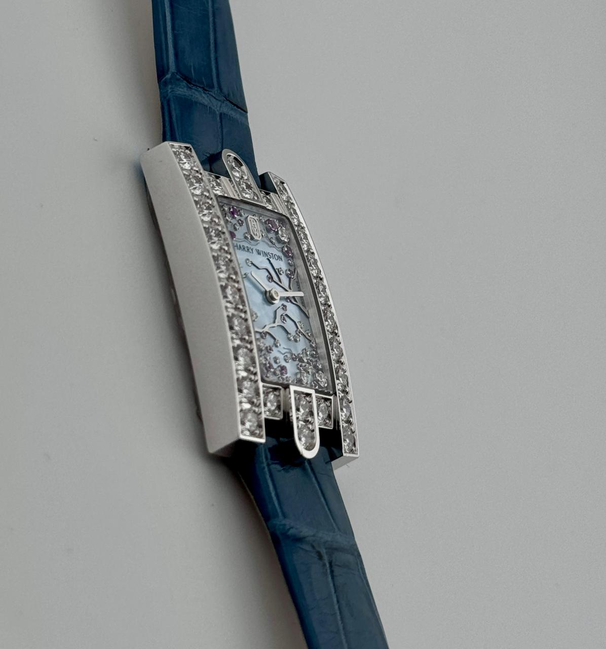 Harry Winston Avenue Classic Cherry Blossom 2022