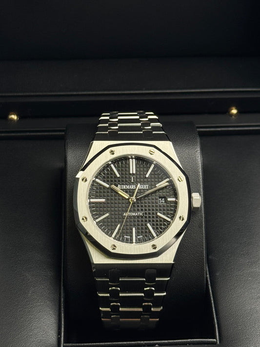Audemars Piguet Royal Oak Balck Dial 2016