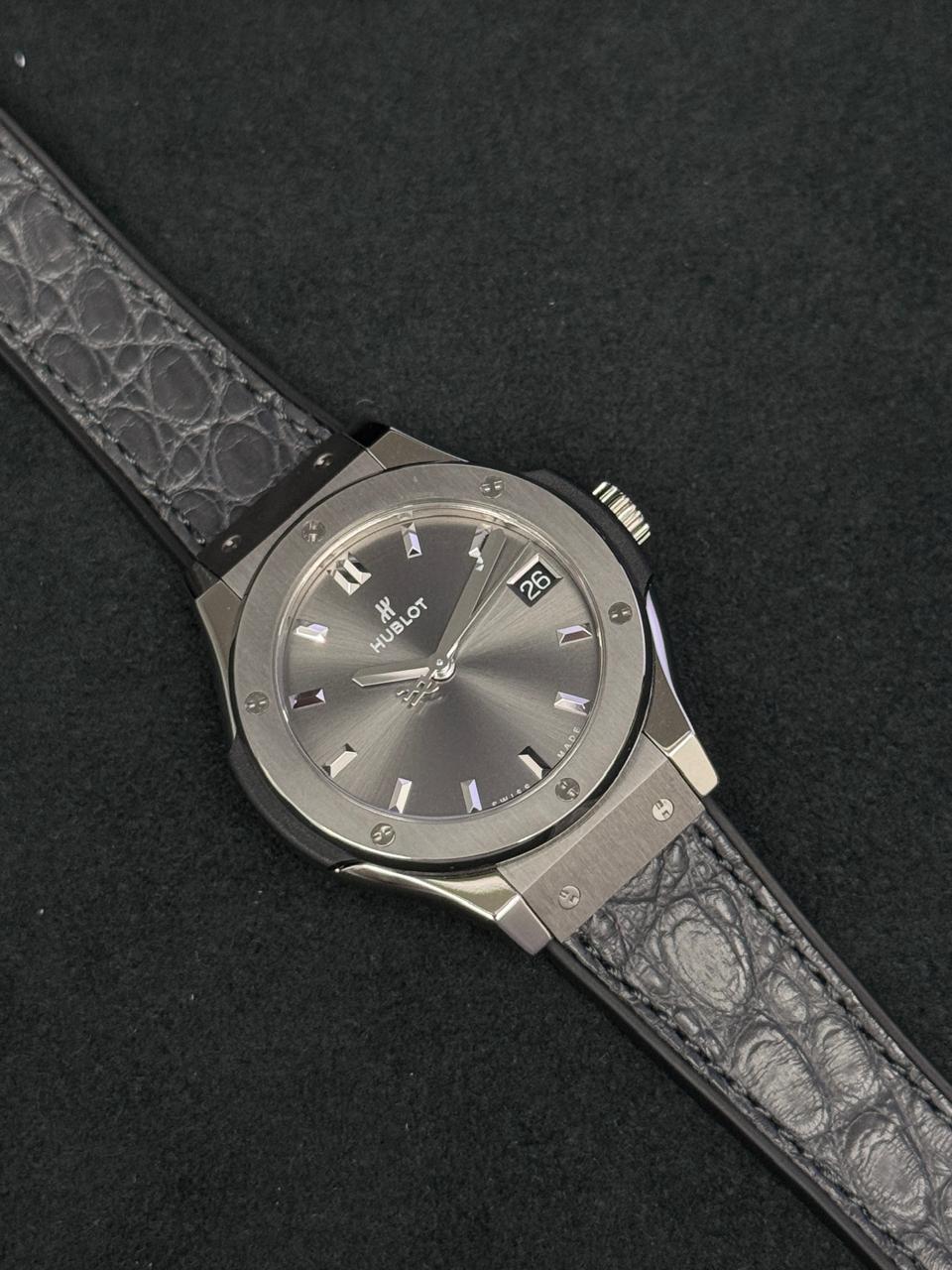 Hublot classic fusion 33mm Grey dial 2024