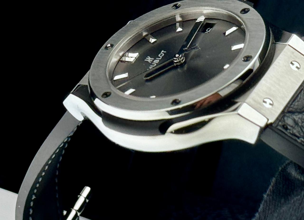 Hublot classic fusion 33mm Grey dial 2024