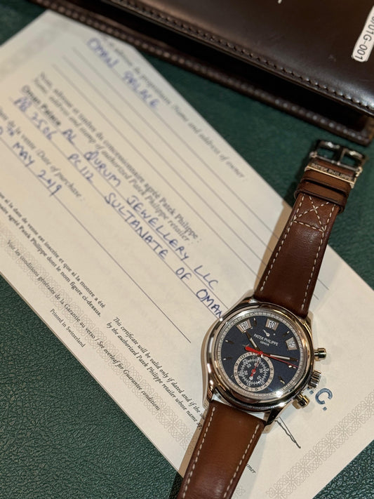 Patek Philippe Complications annual calendar Blue dial 2019 - HOURLY