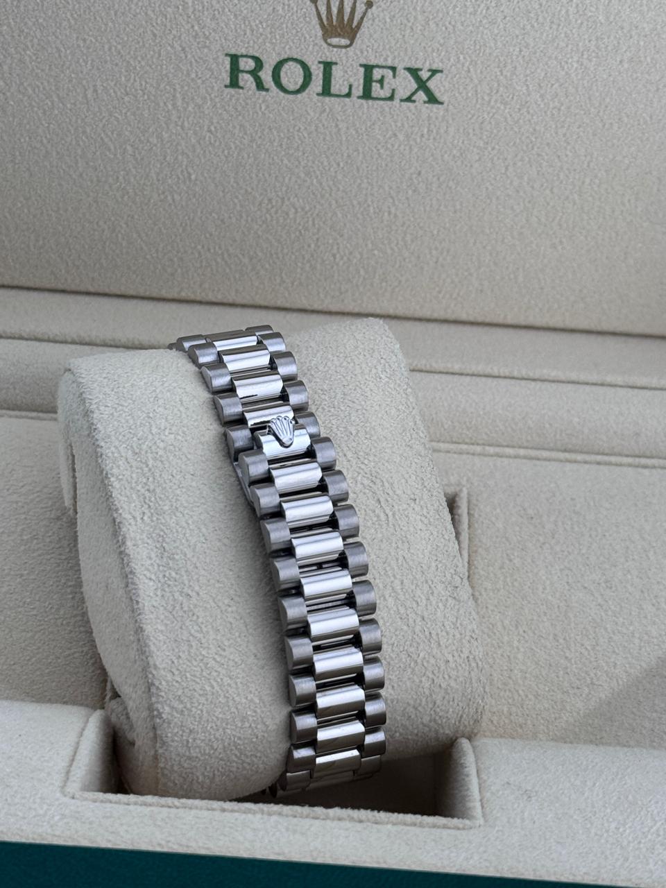 Rolex Datejust 31mm WhiteGold Mother Of Pearl dial
