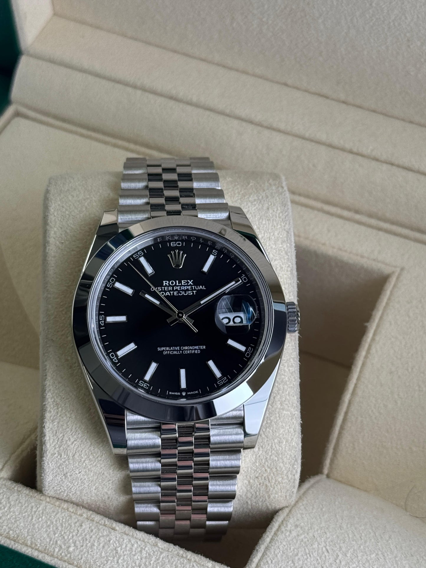 Rolex Datejust 41 steel black index jubilee Unworn 2025