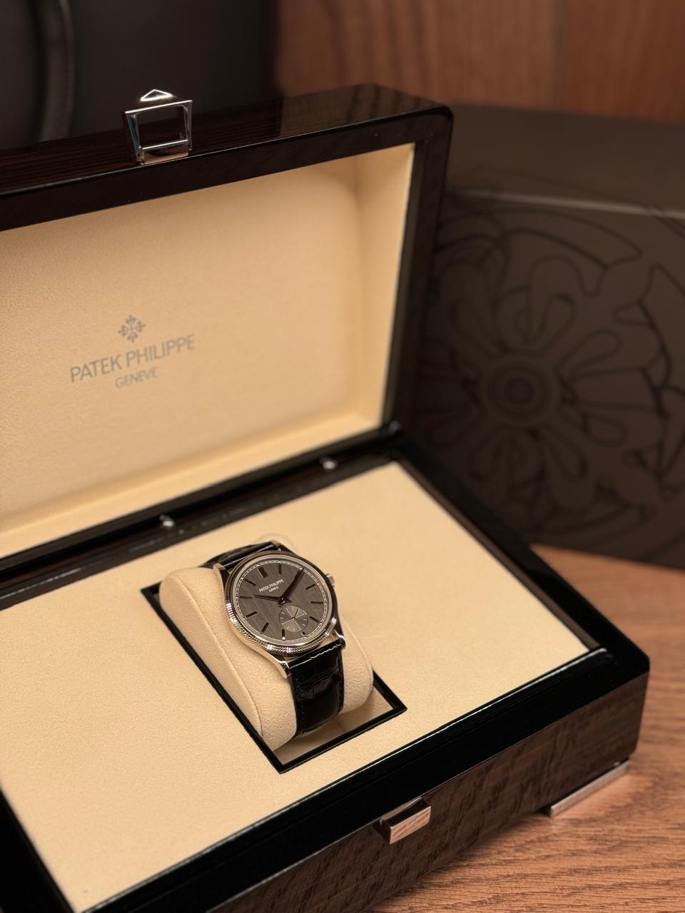 Patek Philippe Calatrava Manual Wind 39mm 2021