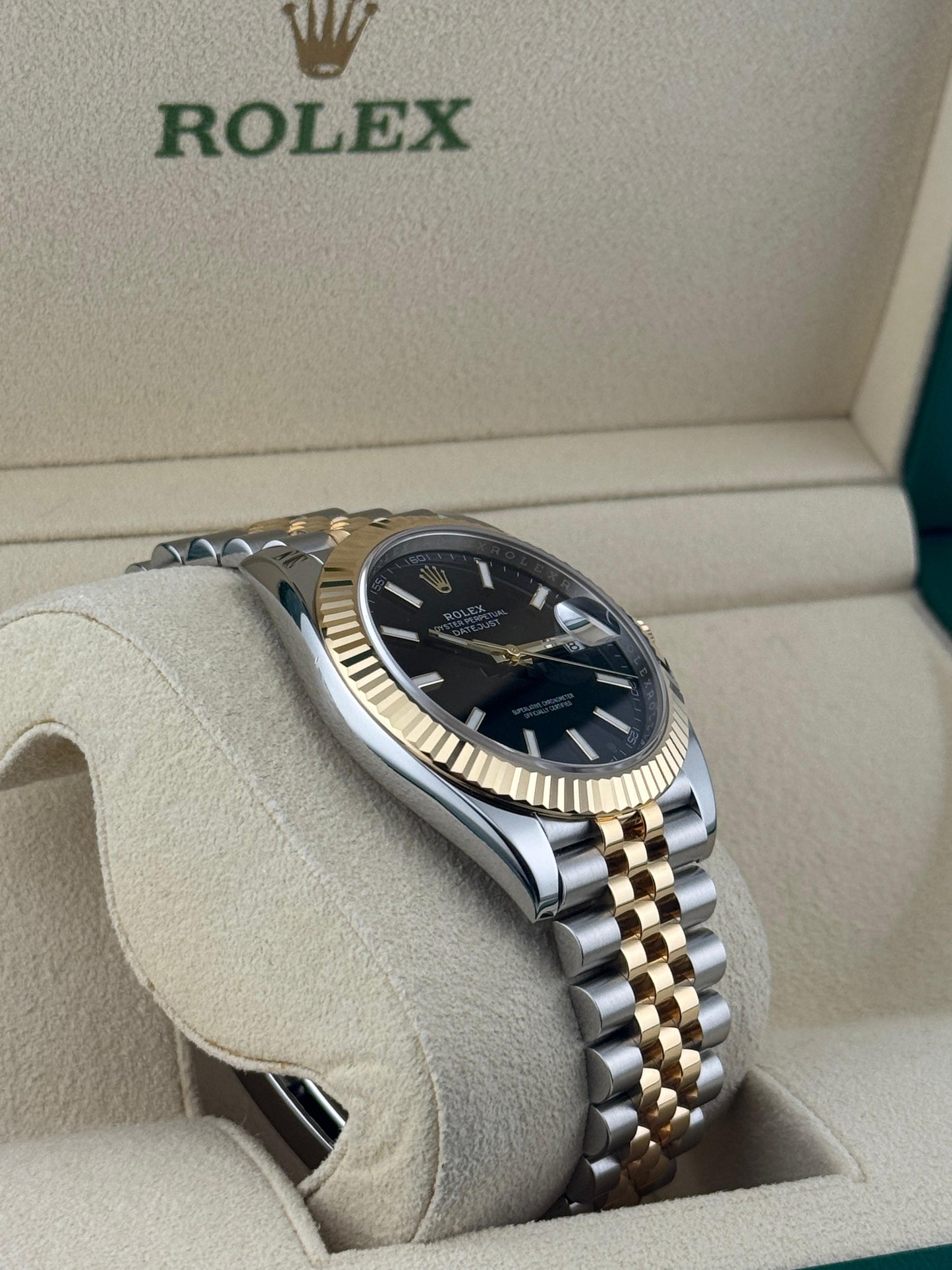 Rolex Datejust 41mm Steel & Gold Black Dial Jubliee 2022