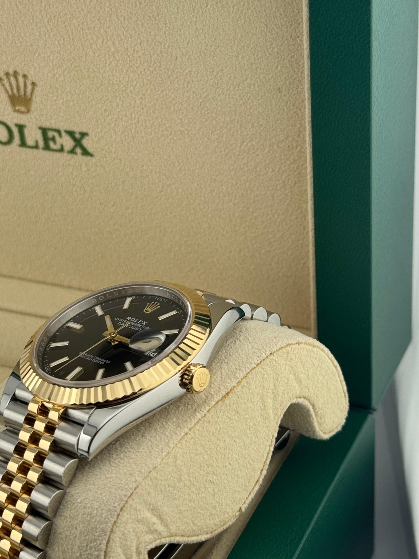 Rolex Datejust 41mm Steel & Gold Black Dial Jubliee 2022