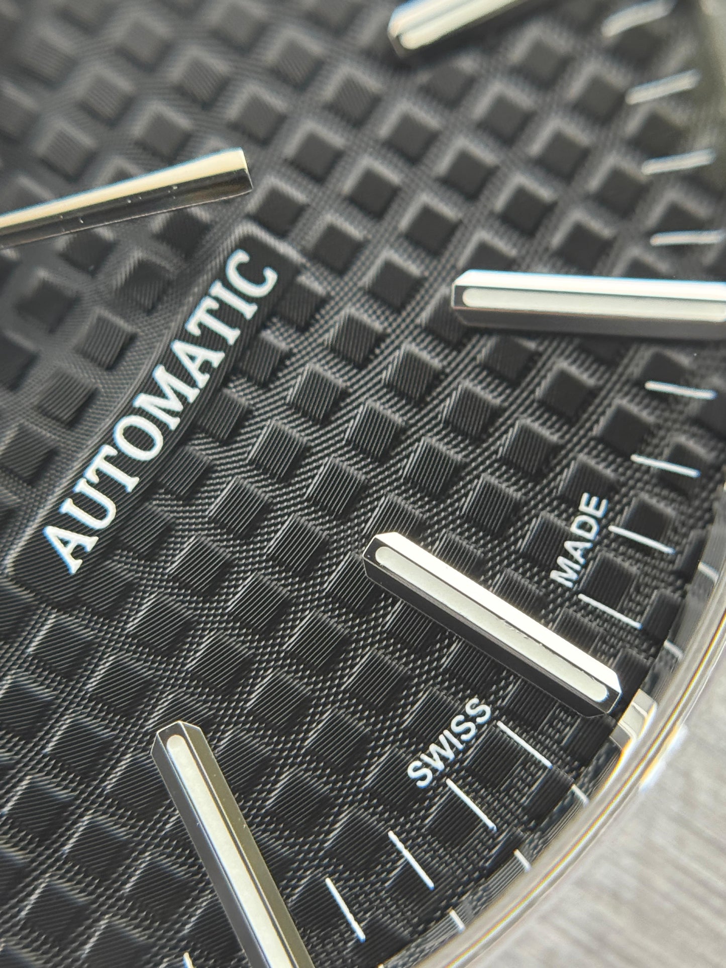 Audemars Piguet Royal Oak Balck Dial 2016 - HOURLY