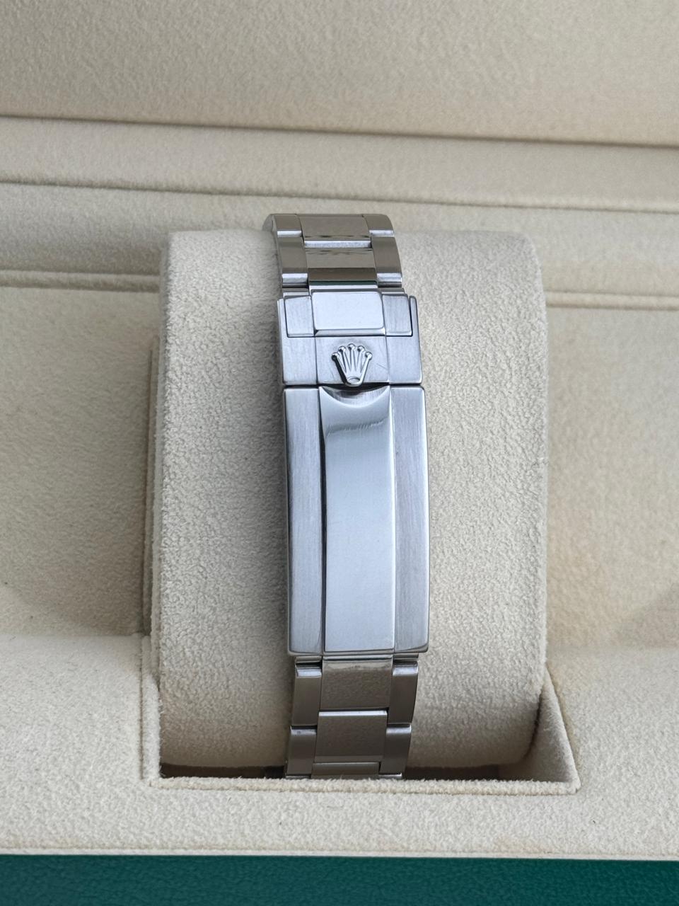 Rolex Submariner Date 40mm afterset Diamond Bezel 2017