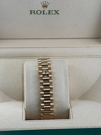 Rolex Datejust 31mm Yellow Gold Diamond Bezel Rare Dream Dial presidential unworn 2014