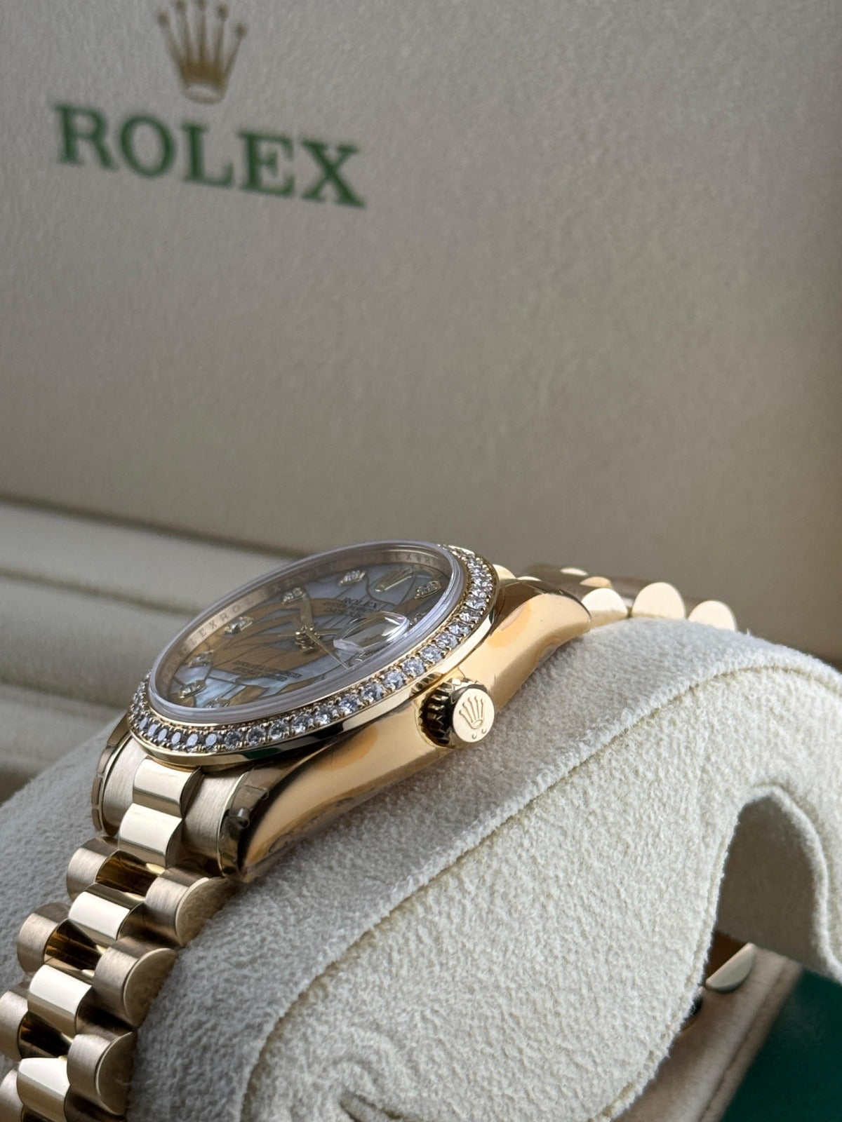Rolex Datejust 31mm Yellow Gold Diamond Bezel Rare Dream Dial presidential unworn 2014