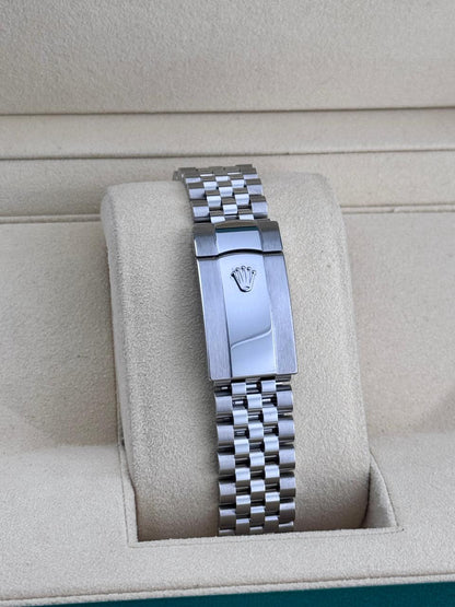 Rolex Datejust 41mm Stainless Steel Motif green discontinued dial Jubilee 2023