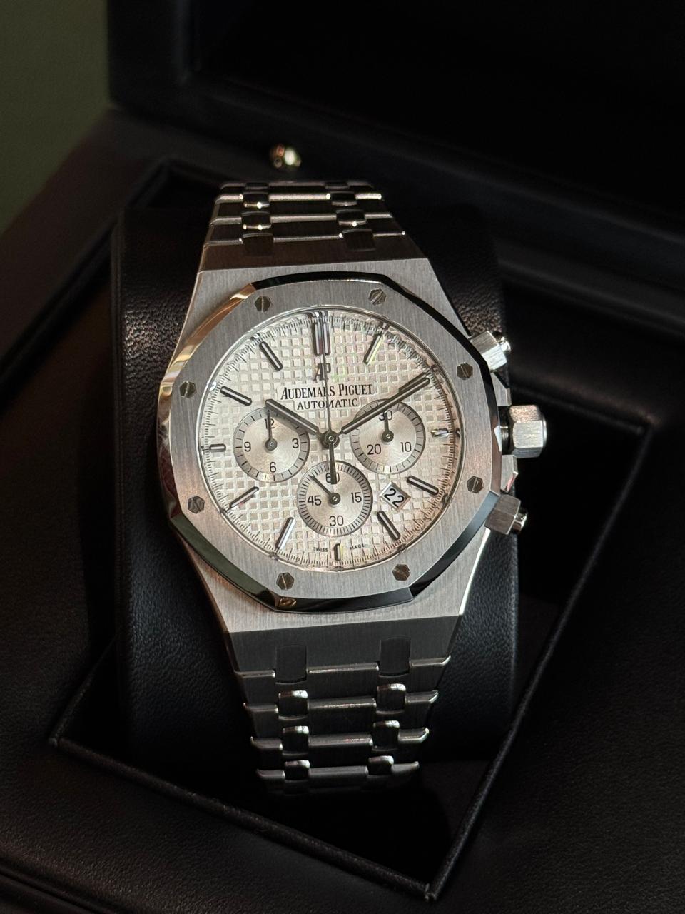 Audemars Piguet Royal Oak 41mm Chronograph White dial 2015