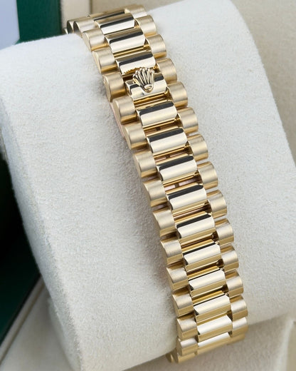 Rolex Datejust 31mm Stella Spider Cracks Dial 1988