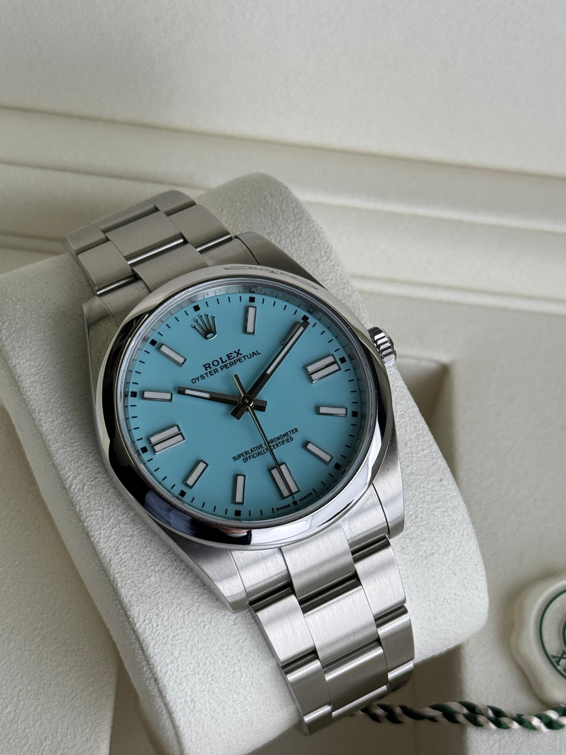 Rolex Oyster Perpetual Turquoise Blue "Tiffany" Dial 2026 - HOURLY 