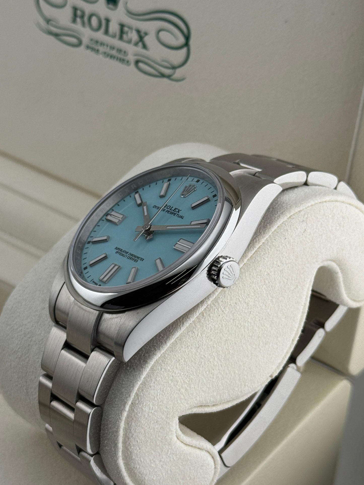 Rolex Oyster Perpetual Turquoise Blue "Tiffany" Dial 2026 - HOURLY 