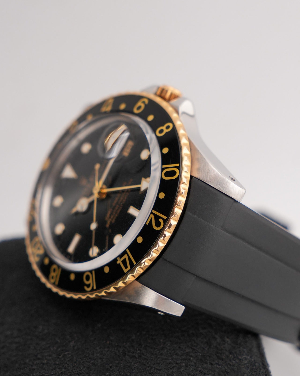 Rolex GMT-Master Steel & YelloGold Bezel Black Dial With Strap