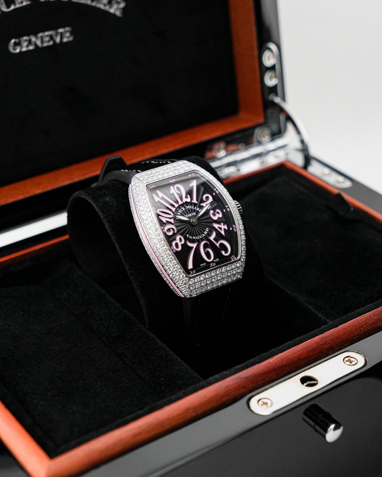 Franck Muller Vanguard 32mm Black Pink Arabic numerals Diamond afterset