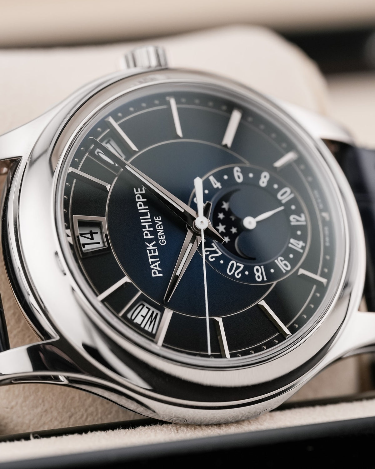 Patek Philippe Complications 40mm Annual Calendar Moon Phases 2021