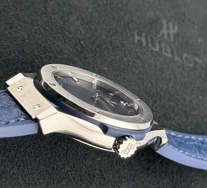 Hublot classic fusion 33mm Blue dial 2024