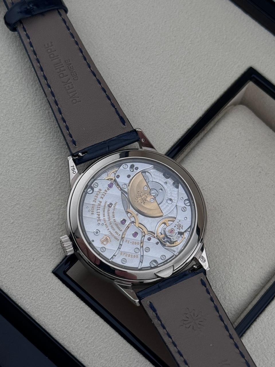 Patek Philippe Annual Calendar Regulator 2015 - HOURLY 