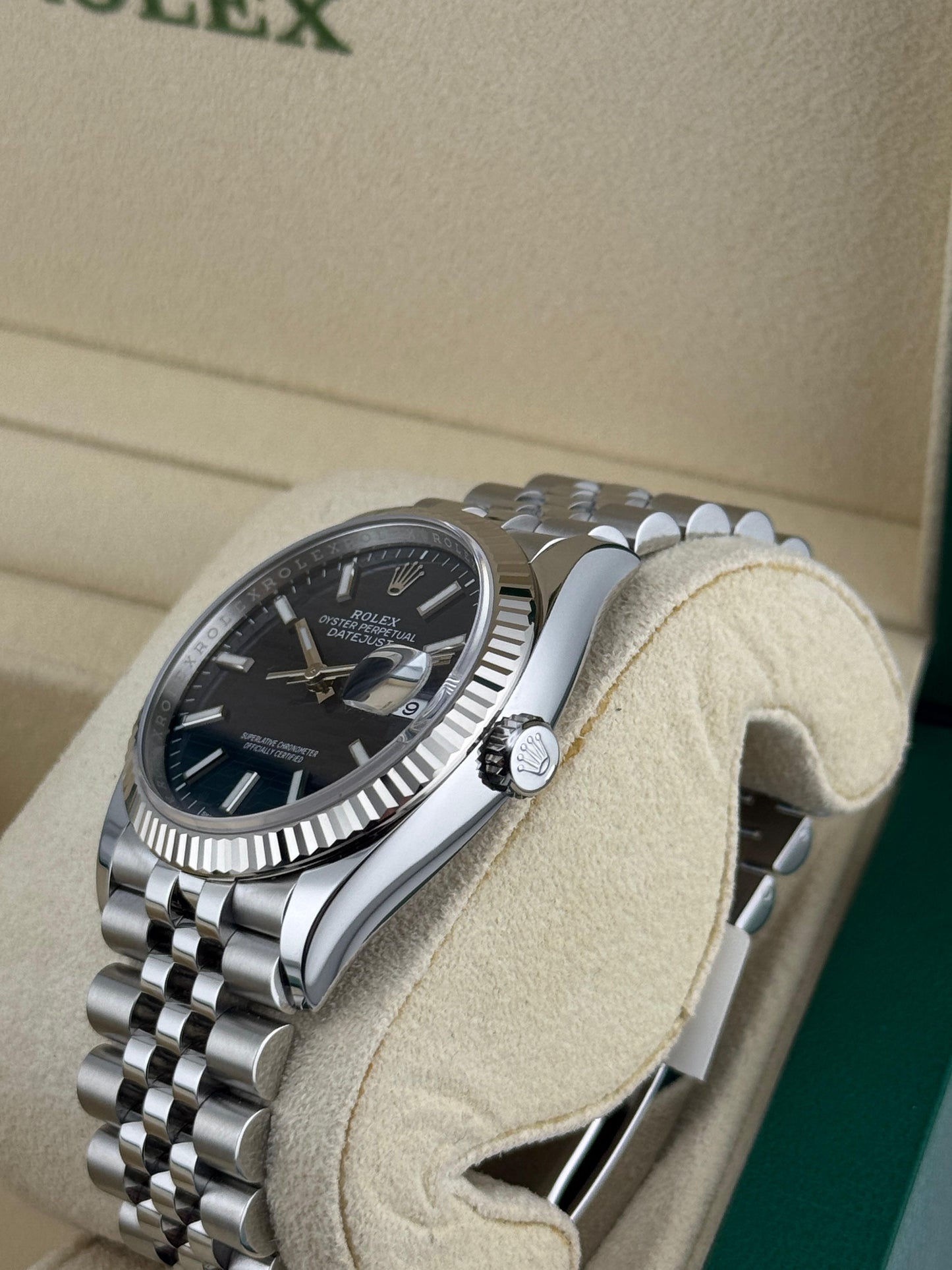 Rolex Datejust 36mm Fluted Bezel Blue Motif Dial Jubliee 2024