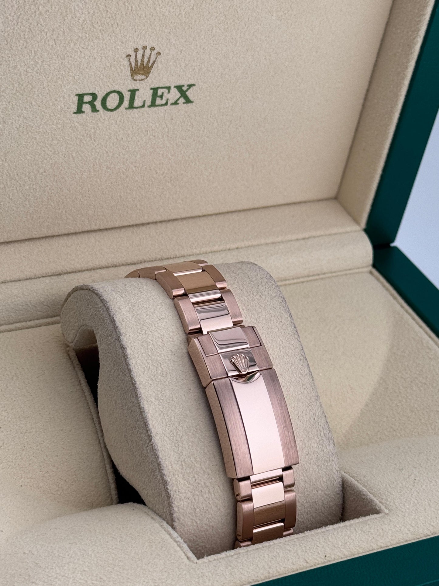 Rolex Cosmograph Daytona Rosegold Afterset Rainbow 2021