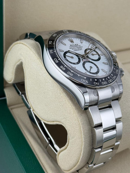 Rolex Cosmograph Daytona Panda 2024 - HOURLY 