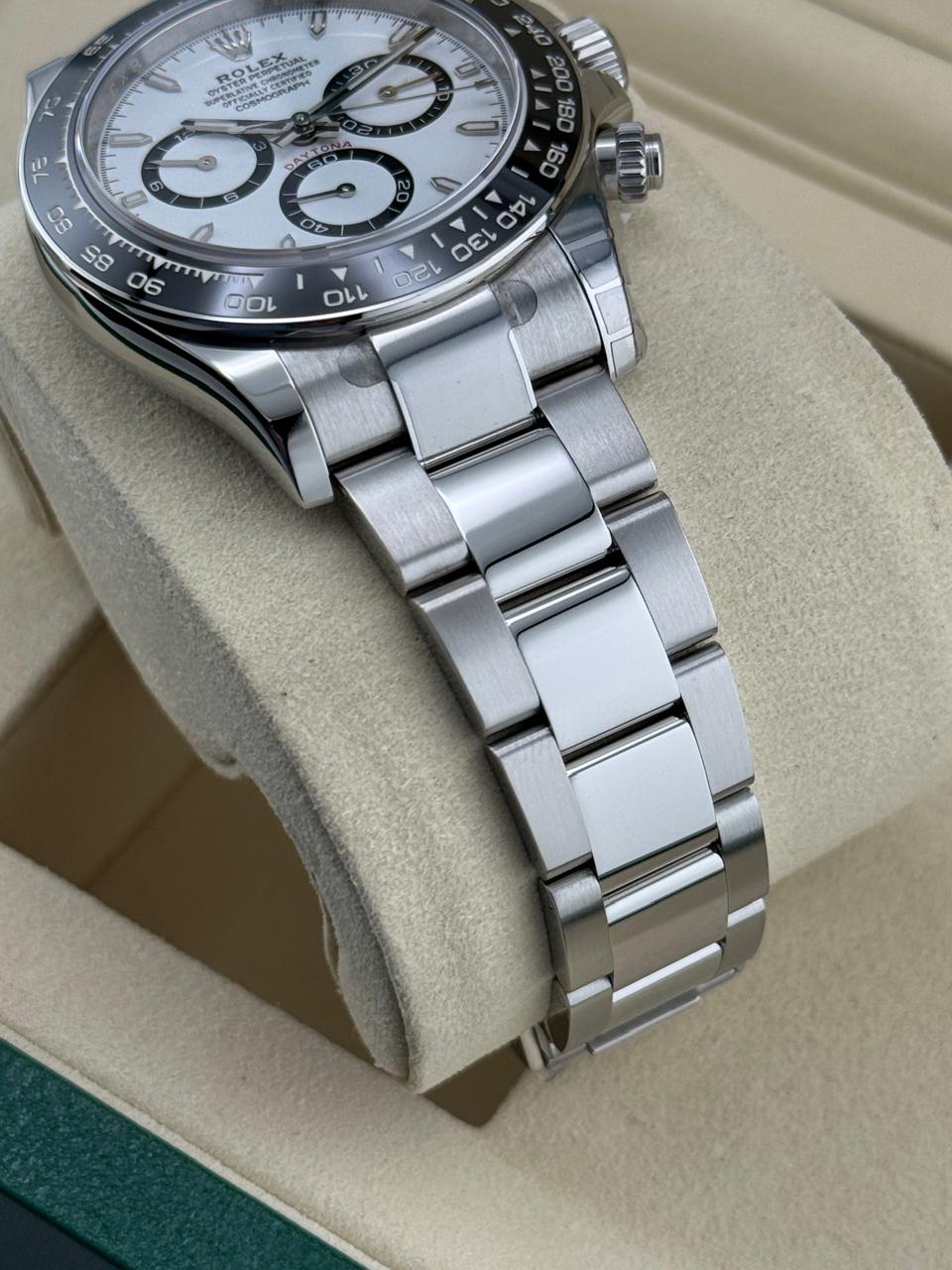 Rolex Cosmograph Daytona Panda 2024 - HOURLY 