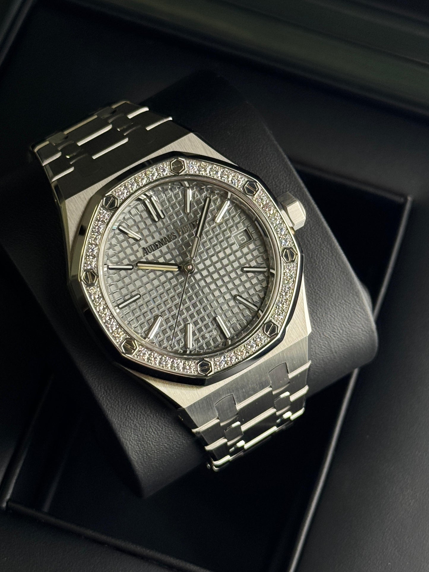 Audemars Piguet Royal Oak 37mm Diamonds Grey Dial 2023