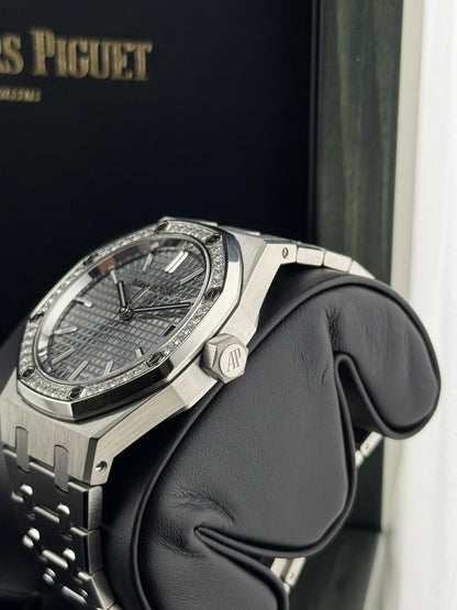 Audemars Piguet Royal Oak 37mm Diamonds Grey Dial 2023
