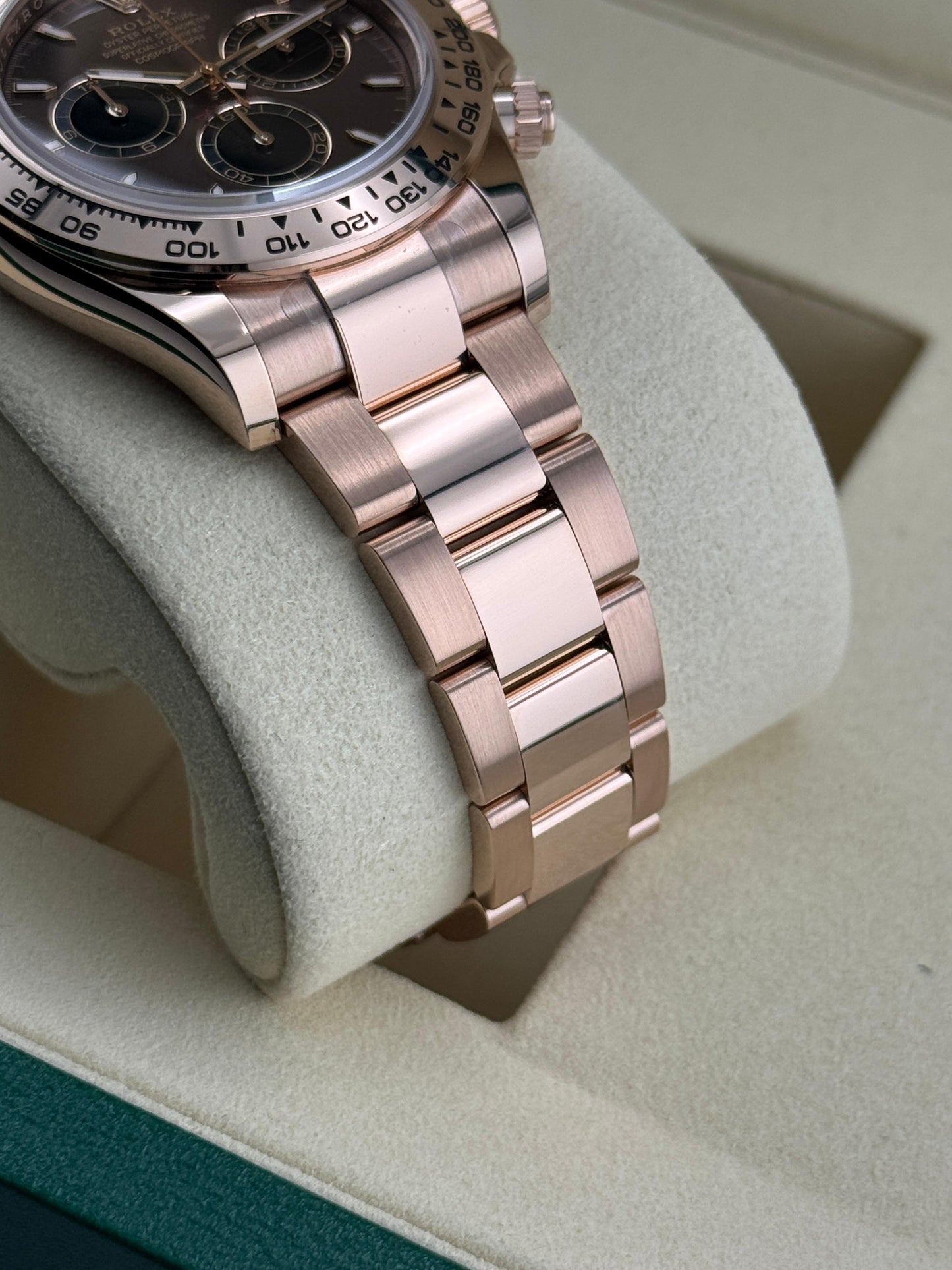 Rolex Cosmograph Daytona RoseGold Chocolate Dial Unworn 2025