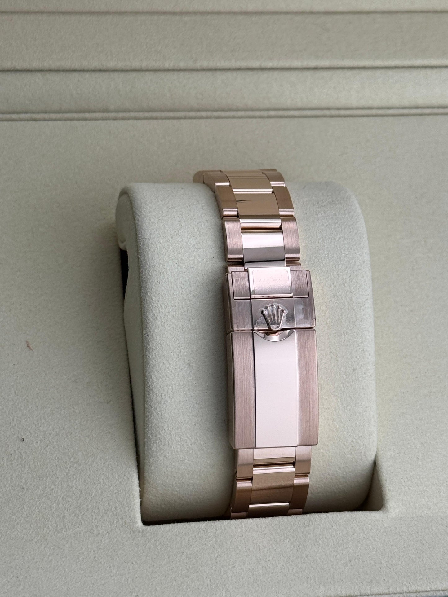 Rolex Cosmograph Daytona RoseGold Chocolate Dial Unworn 2025