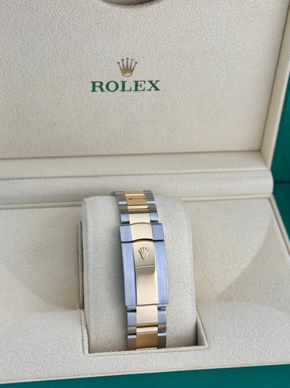 Rolex Sky Dweller 42mm Steel&YellowGold Black Index Dial 2023